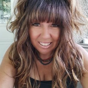 Meet your Posher, Maralyn